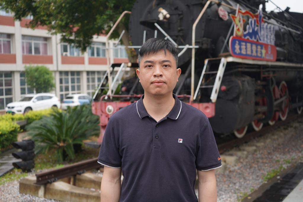 广西灵川人